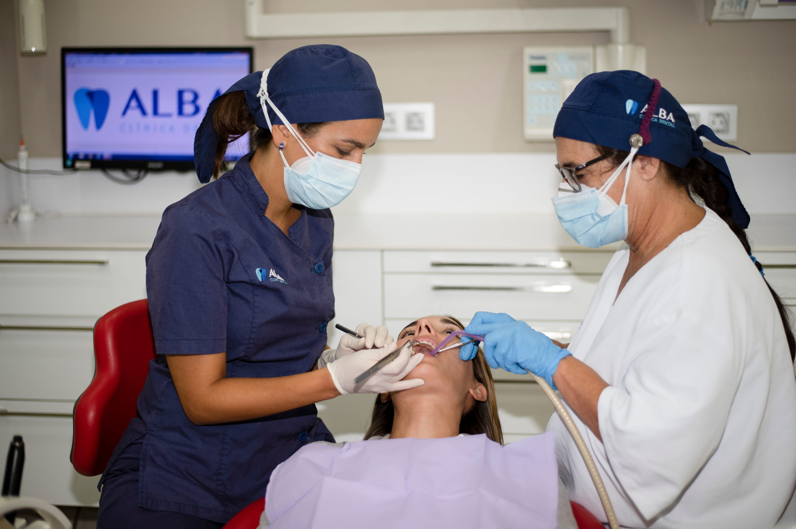 Tratando Mucocele en Clínica Dental Alba